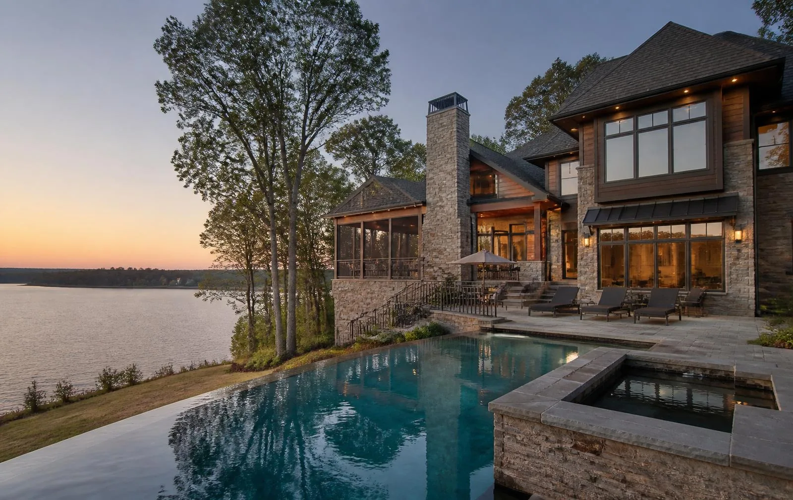 Lake Tillery luxury homes — Lake Tillery, North Carolina